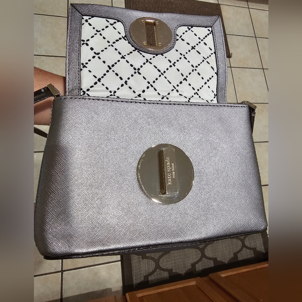 Kate Spade Newbury Lane Sally Saffiano Leather Pewter crossbody purse EUC - Picture 10 of 16